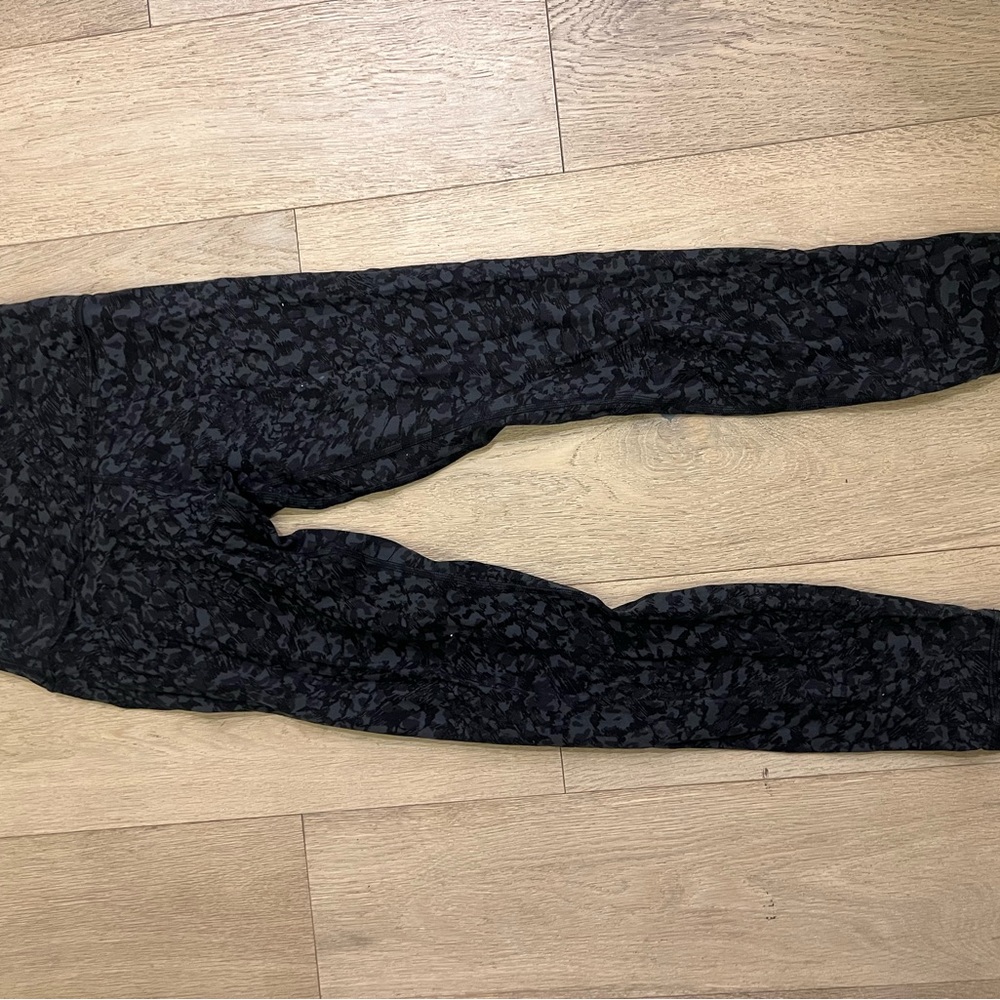Lululemon Align 4 wild things leggings worn 3 times